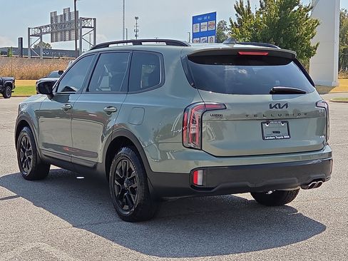 Used 2025 Kia Telluride AWD image 4