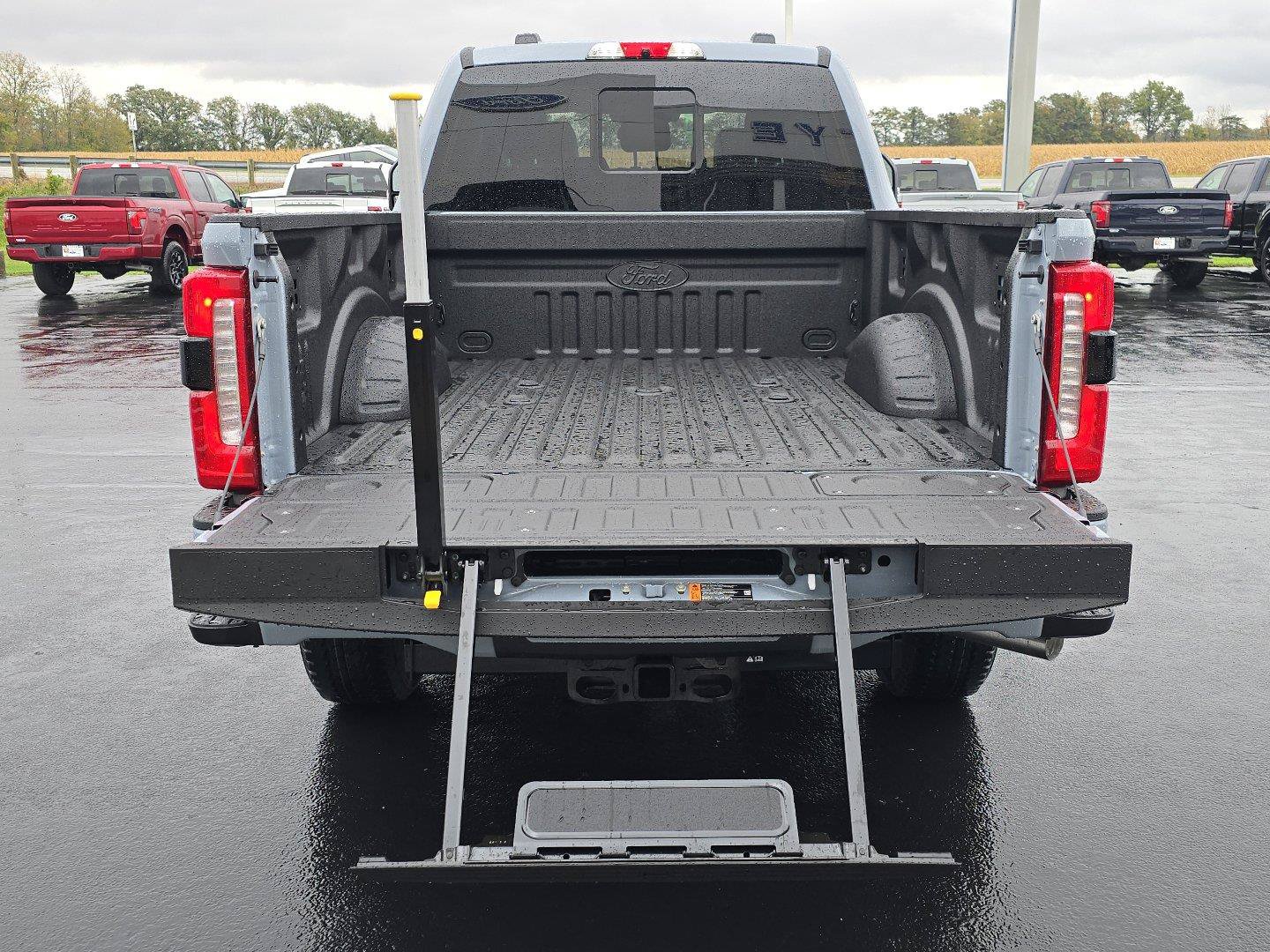 New 2027 Ford F350 Lariat w/ Black Appearance Package AWD/4WD image 14