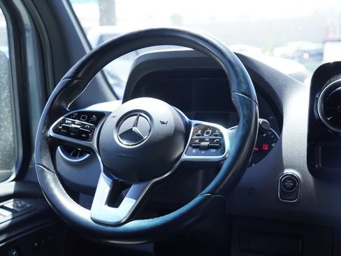 Used 2023 Mercedes-Benz Sprinter 2500 image 32