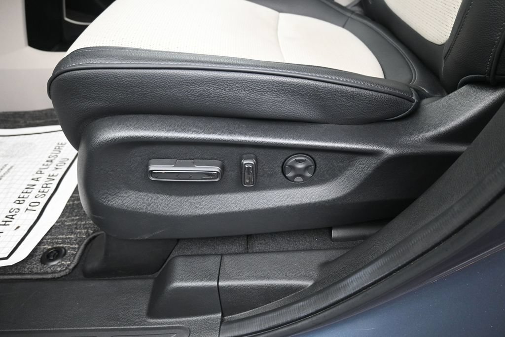 Used 2026 Honda Odyssey Elite image 18