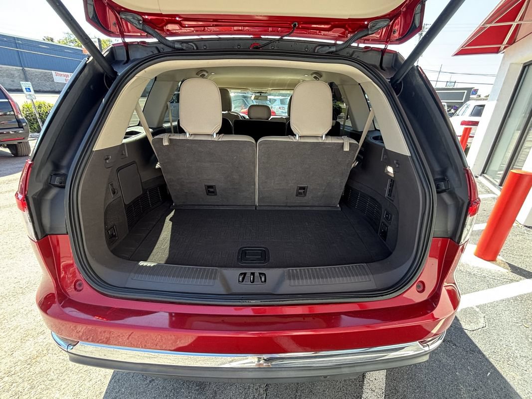 Used 2021 Lincoln Aviator 2WD w/ Elements Package image 14