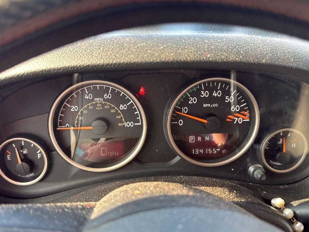 Used 2016 Jeep Wrangler Unlimited Sahara AWD/4WD image 14