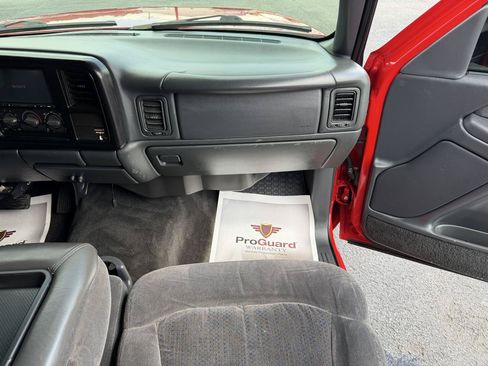 Used 2002 Chevrolet Silverado 2500 LS w/ Electrical Convenience Pkg AWD/4WD image 23