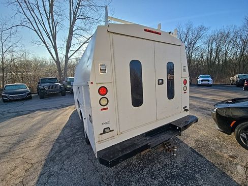 Used 2012 GMC Savana 3500 image 5