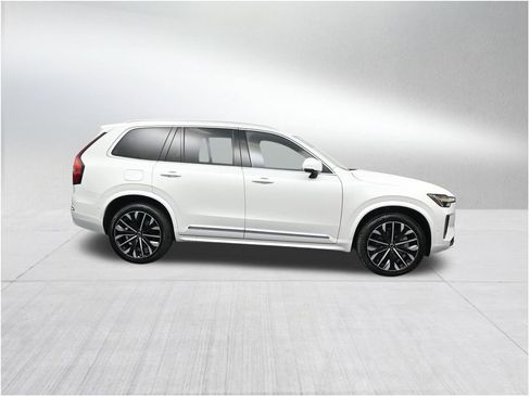New 2026 Volvo XC90 B6 Plus w/ Protection Package Premier AWD/4WD image 6