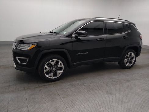 Used 2018 Jeep Compass Limited AWD/4WD image 2