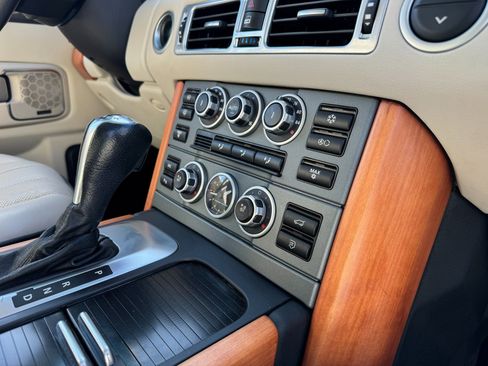 Used 2008 Land Rover Range Rover HSE image 41