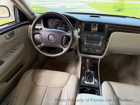Used 2008 Cadillac DTS FWD image 11