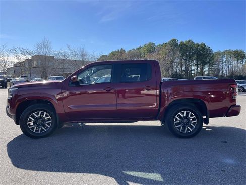 Used 2024 Nissan Frontier SL w/ Technology Package image 6