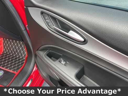 Used 2022 Alfa Romeo Stelvio Veloce image 29