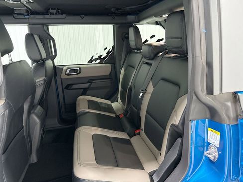 Used 2024 Ford Bronco Wildtrak image 26