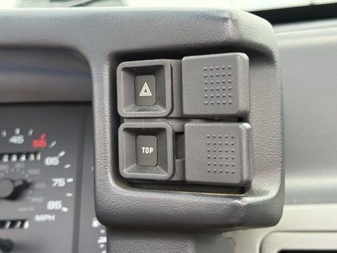 Used 1988 Ford Mustang LX image 34