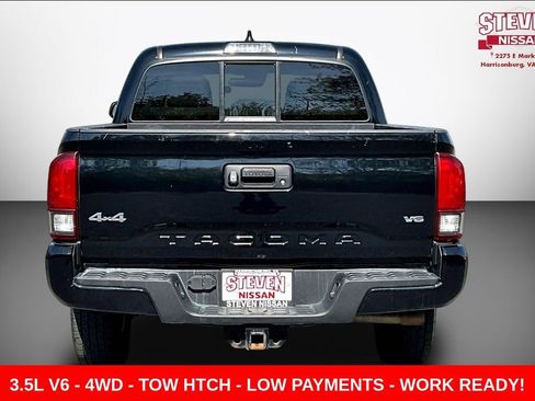 Used 2022 Toyota Tacoma SR AWD/4WD image 5