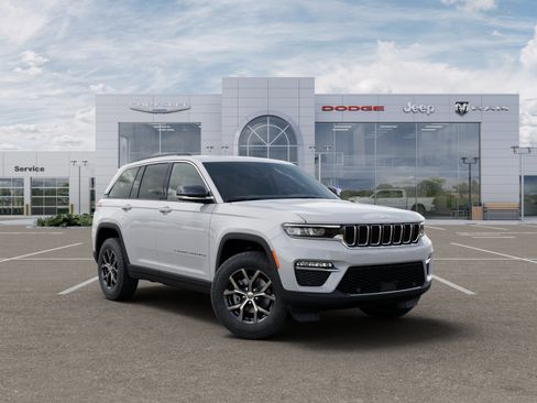 New 2025 Jeep Grand Cherokee Limited w/ Luxury Tech Group II image 26
