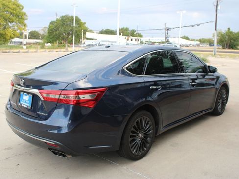 Used 2016 Toyota Avalon Touring FWD image 6