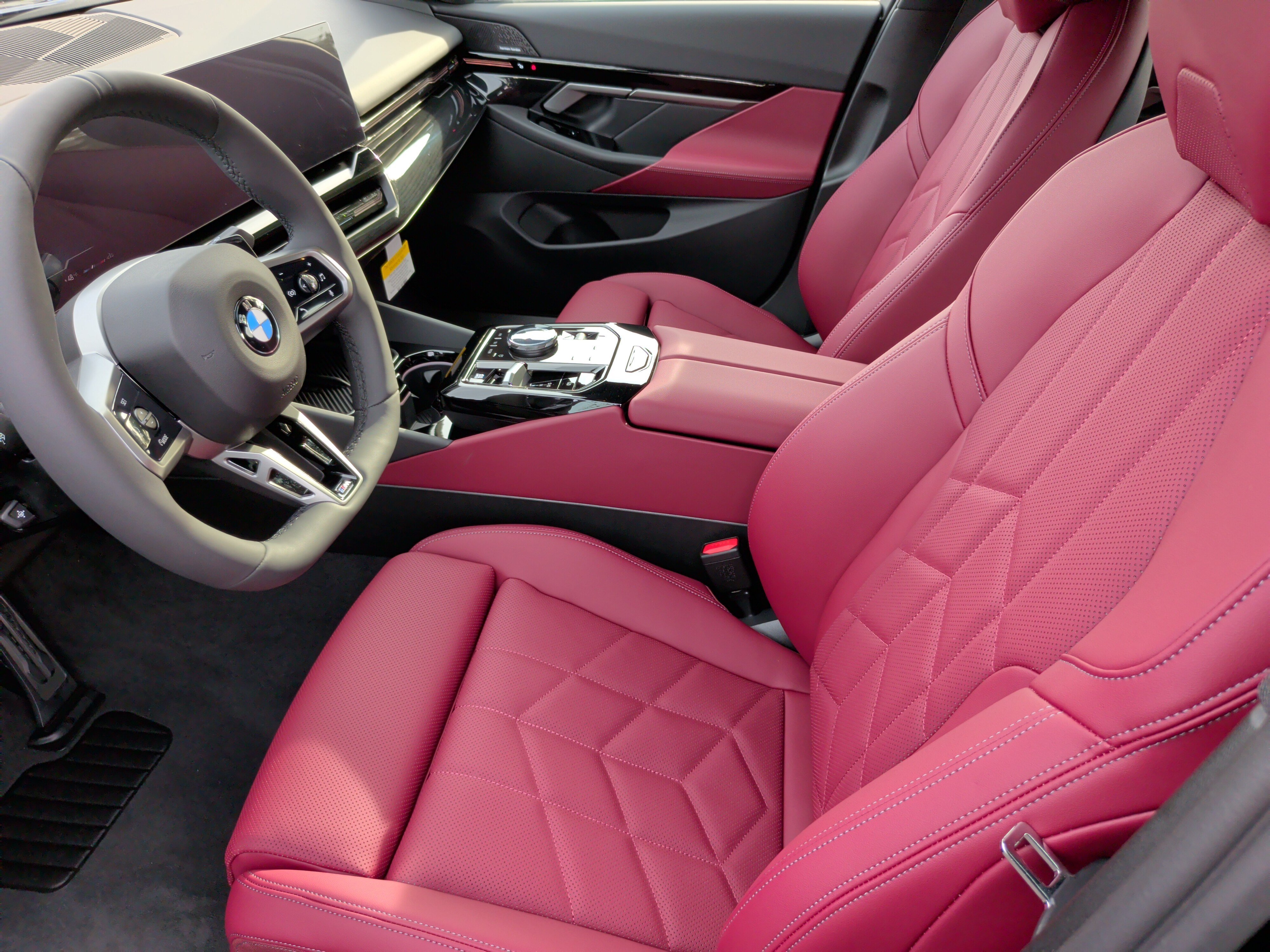 Used 2026 BMW 530i xDrive w/ M Sport Package AWD/4WD image 22