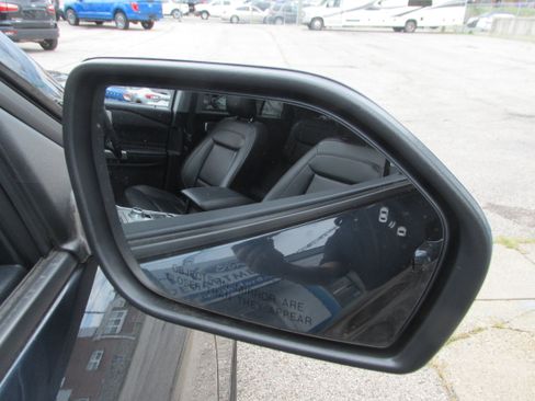 Used 2023 Ford Explorer XLT w/ Equipment Group 202A AWD/4WD image 16