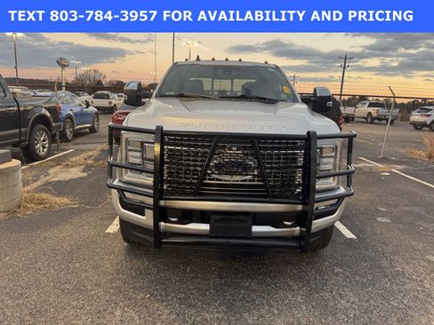Used 2019 Ford F250 Platinum w/ Platinum Ultimate Package image 2