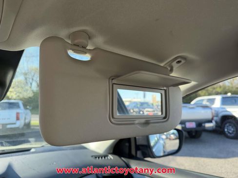 Used 2022 Nissan Rogue Sport S AWD/4WD image 31