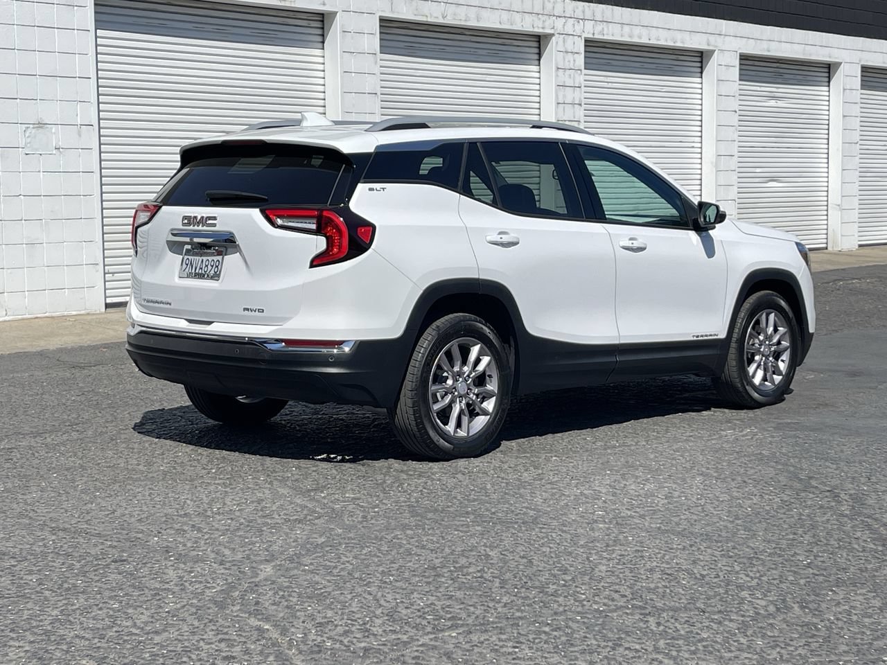 Used 2024 GMC Terrain SLT AWD/4WD image 36