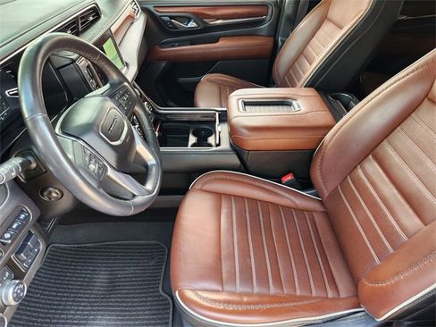 Used 2023 GMC Yukon Denali Ultimate image 13