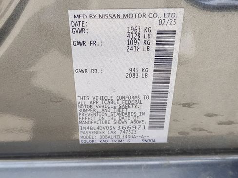 Used 2025 Nissan Altima 2.5 SV FWD image 34