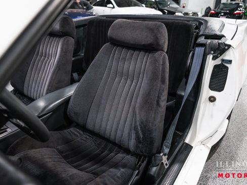 Used 1991 Pontiac Firebird Trans Am RWD image 18