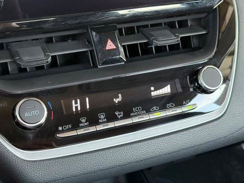 Certified 2025 Toyota Corolla LE image 24