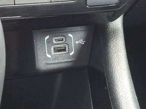 Certified 2025 Jeep Compass Limited AWD/4WD image 25