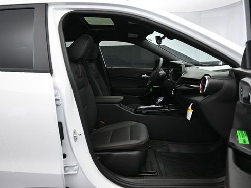New 2026 Chevrolet Trax RS w/ Sunroof Package image 42