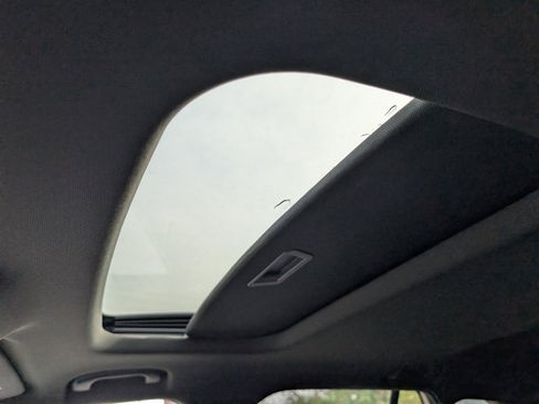 New 2026 Chevrolet Trax RS w/ Sunroof Package image 14