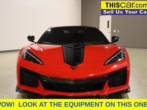 Used 2024 Chevrolet Corvette Z06 RWD image 3