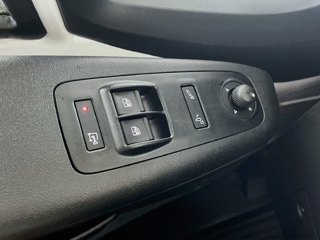 Used 2025 RAM ProMaster 2500 w/ Convenience Group FWD image 17