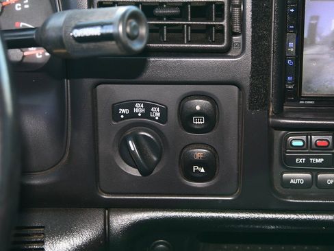 Used 2005 Ford Excursion Eddie Bauer image 20