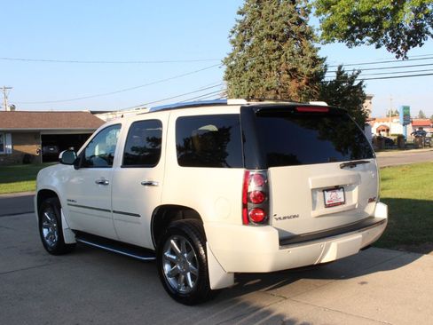 Used 2013 GMC Yukon Denali AWD/4WD image 7