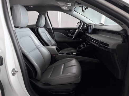 Used 2022 Lincoln Corsair FWD image 15
