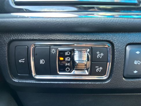 Used 2024 Lincoln Navigator L 4WD image 25