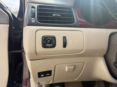 Used 2004 Lexus ES 330 FWD image 14