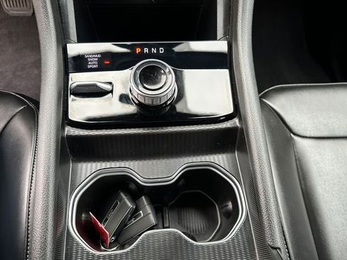 Used 2025 Jeep Grand Cherokee Limited image 34