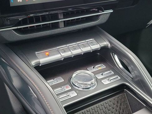 New 2026 Lincoln Nautilus Reserve image 28