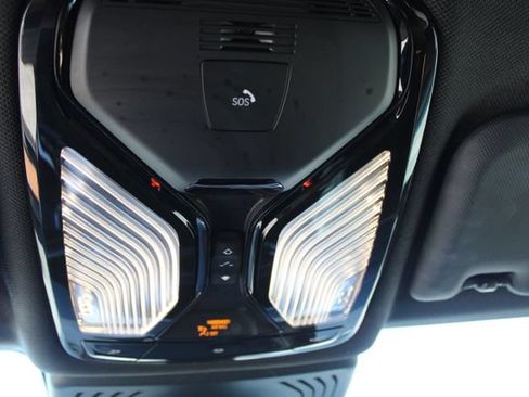 Used 2022 BMW X3 sDrive30i w/ Premium Package RWD image 32