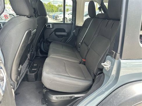 Used 2024 Jeep Wrangler Unlimited Rubicon 4xe image 15