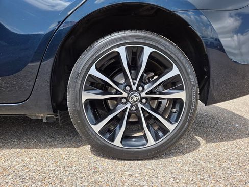 Used 2019 Toyota Corolla SE FWD image 9