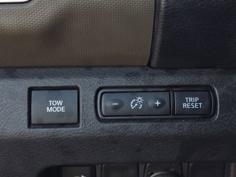 Certified 2022 Nissan Frontier SV w/ Technology Package AWD/4WD image 26