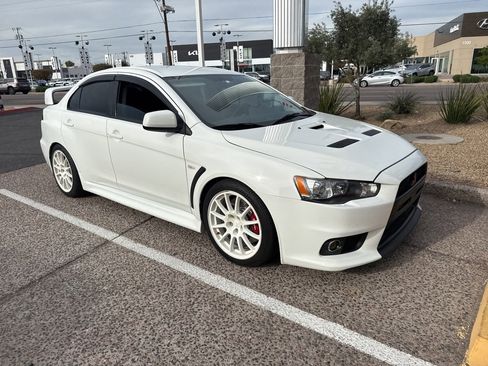 Used 2013 Mitsubishi Lancer Evolution GSR image 5