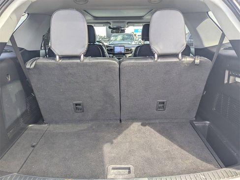 Used 2021 Ford Explorer Limited w/ Equipment Group 301A image 12