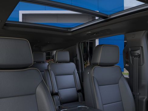 New 2026 Chevrolet Suburban Premier w/ Sun And Tow Package AWD/4WD image 24