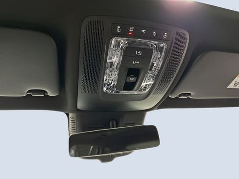 Used 2025 Mercedes-Benz GLB 35 AMG 4MATIC image 29