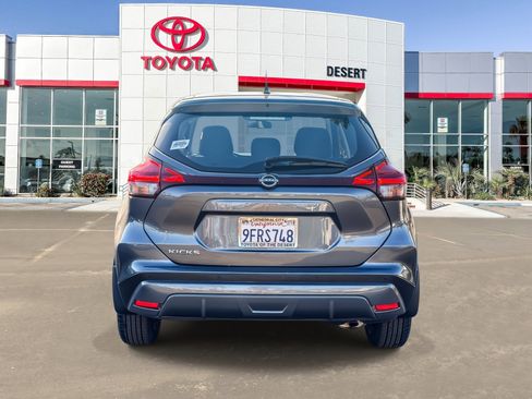Used 2023 Nissan Kicks S image 6