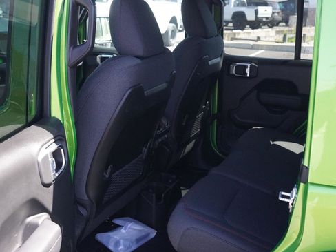 New 2025 Jeep Wrangler Unlimited Rubicon image 53